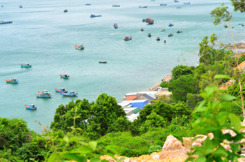 Le paysage de Nam Du du regard de la phare